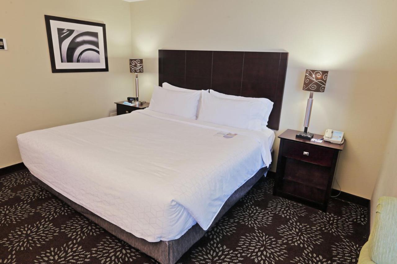 Holiday Inn Express Pittsburgh West - Greentree, An Ihg Hotel Crafton Екстериор снимка