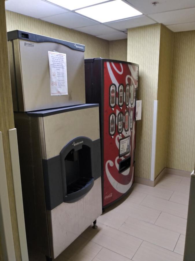 Holiday Inn Express Pittsburgh West - Greentree, An Ihg Hotel Crafton Екстериор снимка