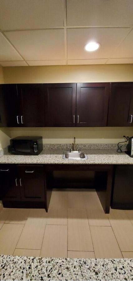 Holiday Inn Express Pittsburgh West - Greentree, An Ihg Hotel Crafton Екстериор снимка