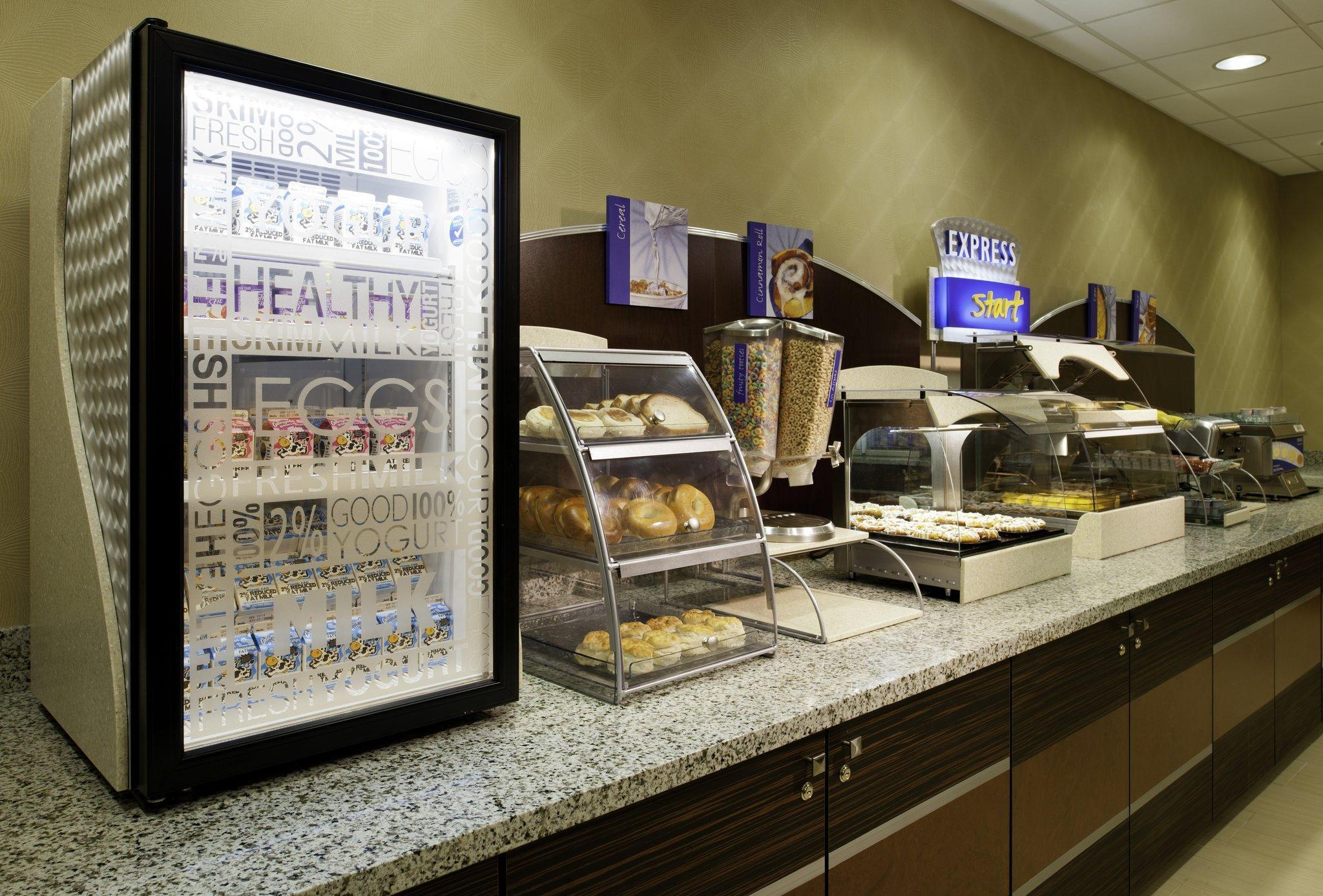 Holiday Inn Express Pittsburgh West - Greentree, An Ihg Hotel Crafton Екстериор снимка