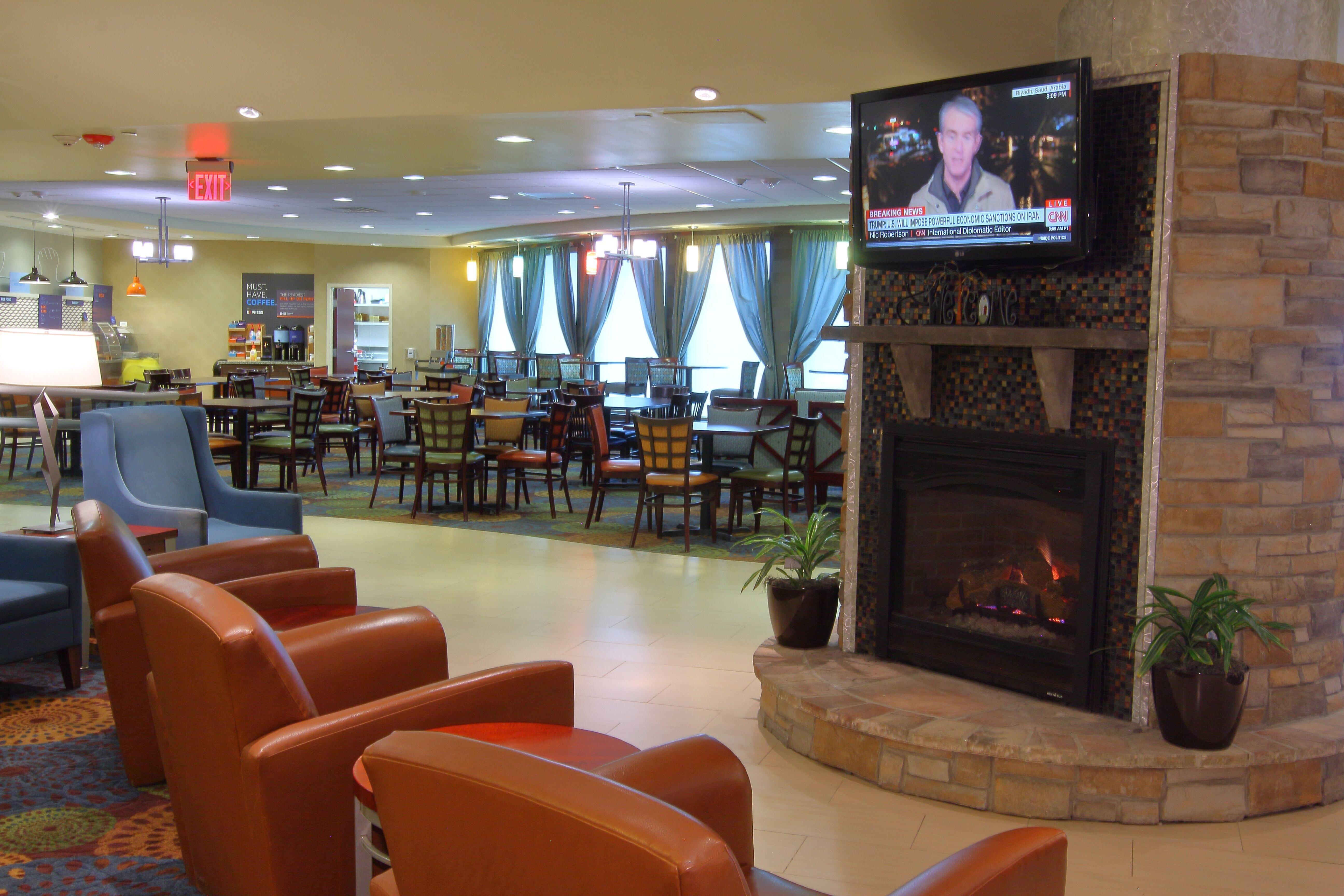 Holiday Inn Express Pittsburgh West - Greentree, An Ihg Hotel Crafton Екстериор снимка