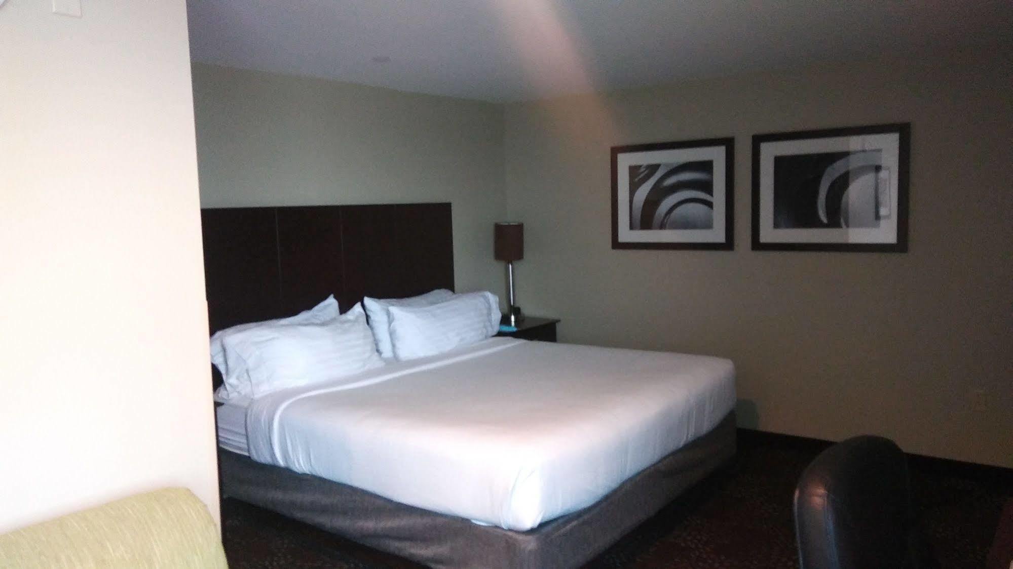 Holiday Inn Express Pittsburgh West - Greentree, An Ihg Hotel Crafton Екстериор снимка
