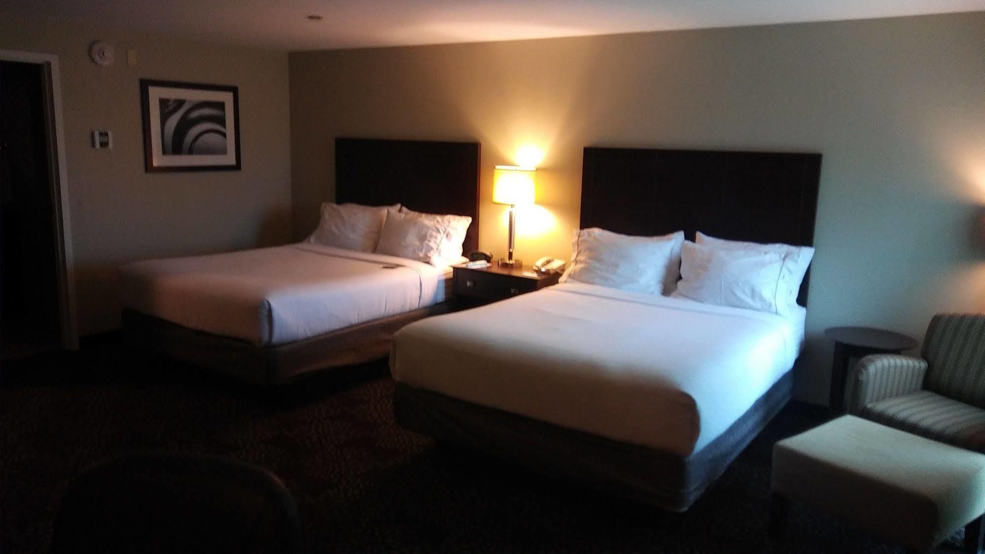 Holiday Inn Express Pittsburgh West - Greentree, An Ihg Hotel Crafton Екстериор снимка