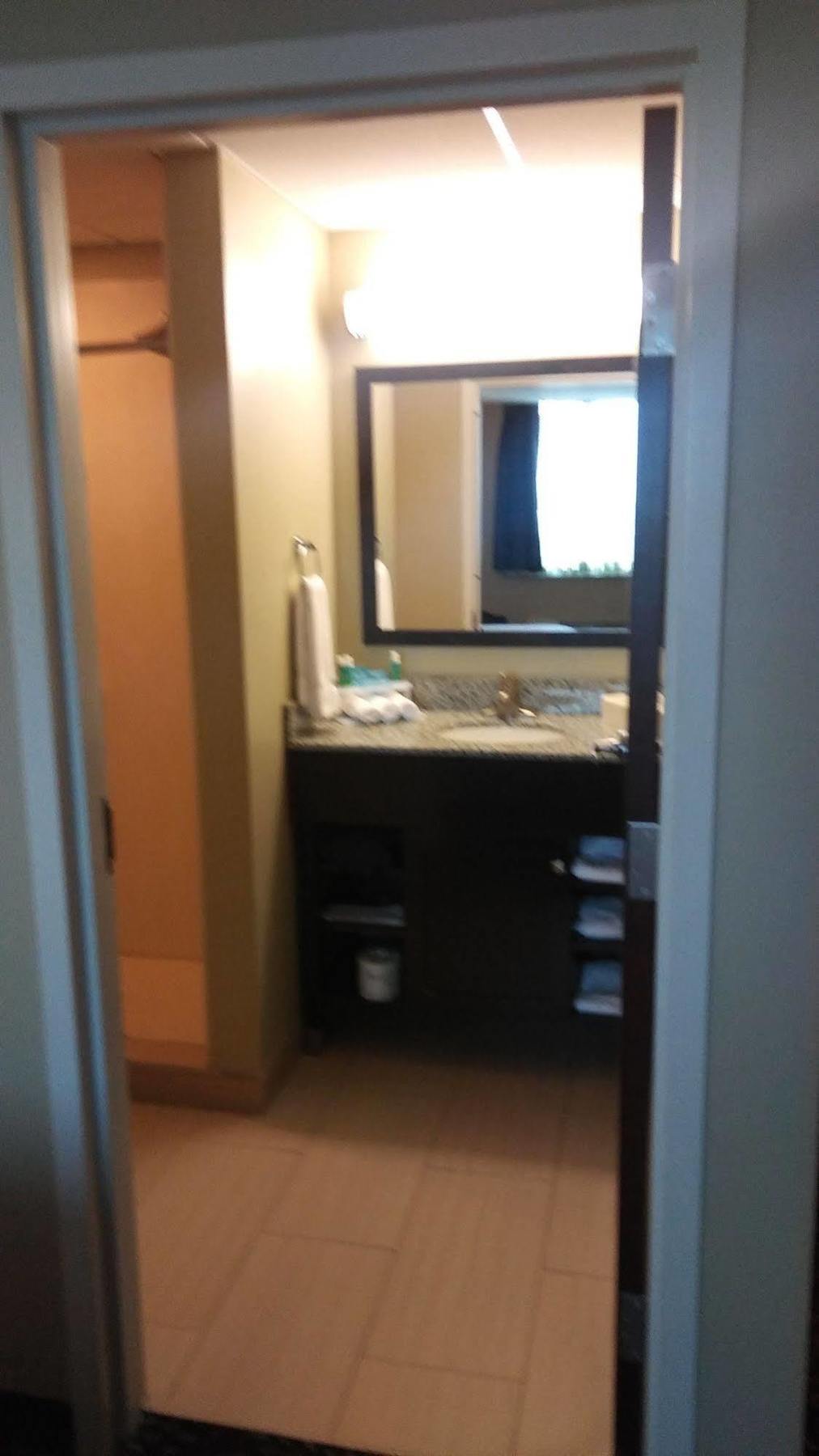 Holiday Inn Express Pittsburgh West - Greentree, An Ihg Hotel Crafton Екстериор снимка