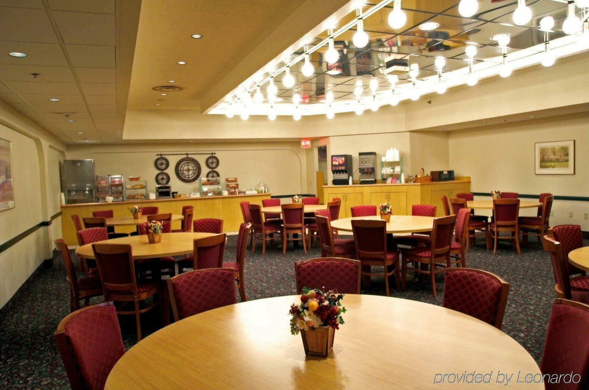 Holiday Inn Express Pittsburgh West - Greentree, An Ihg Hotel Crafton Екстериор снимка